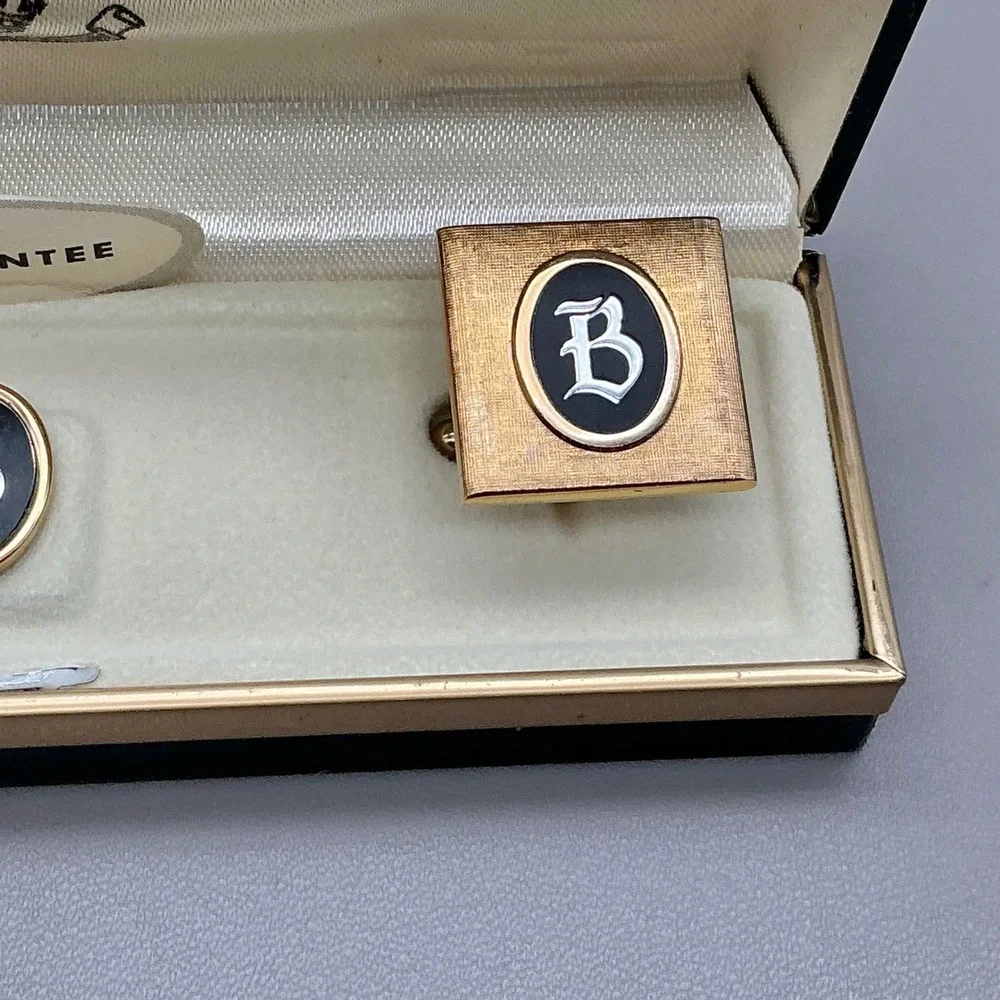 Swank Cufflinks Mens Gold Tone Initial B Monogram Square Vintage Set 0.75 In